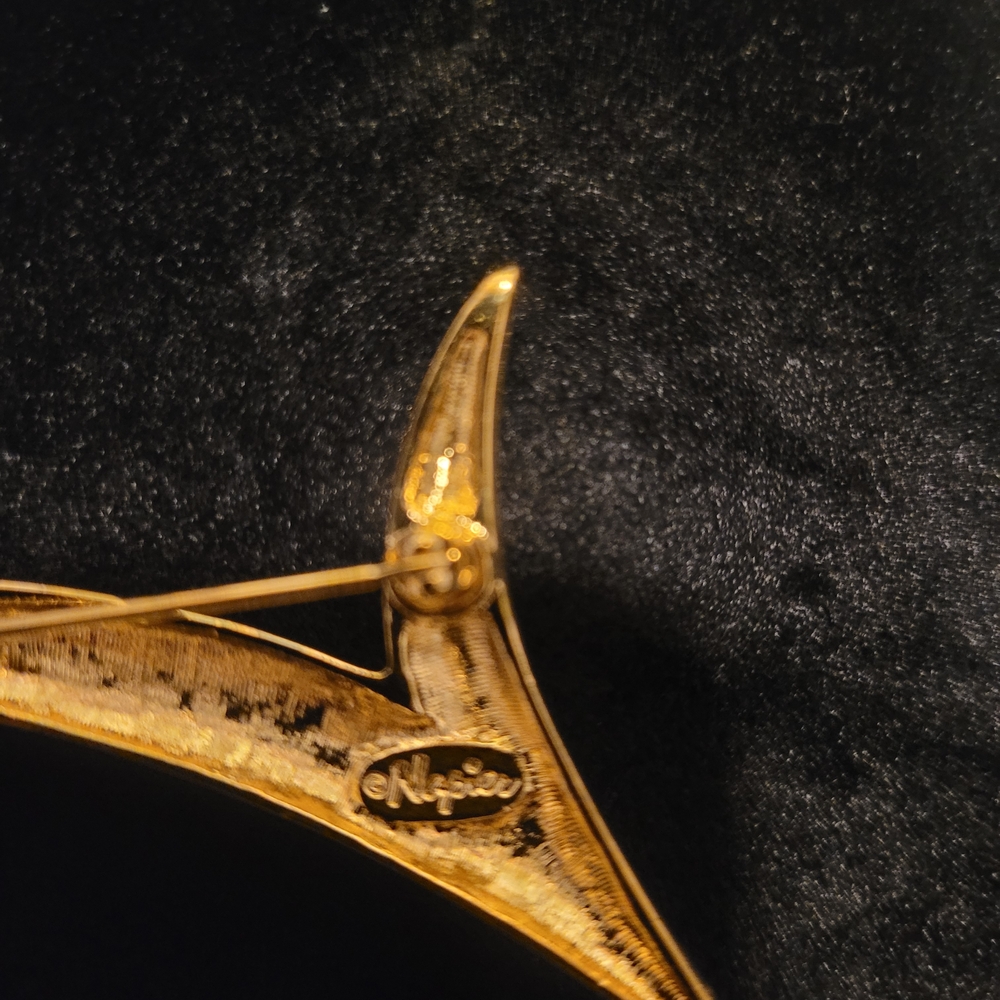Napier Vintage Elegant Gold Brooch with Crystal Accents - Picture 5 of 5
